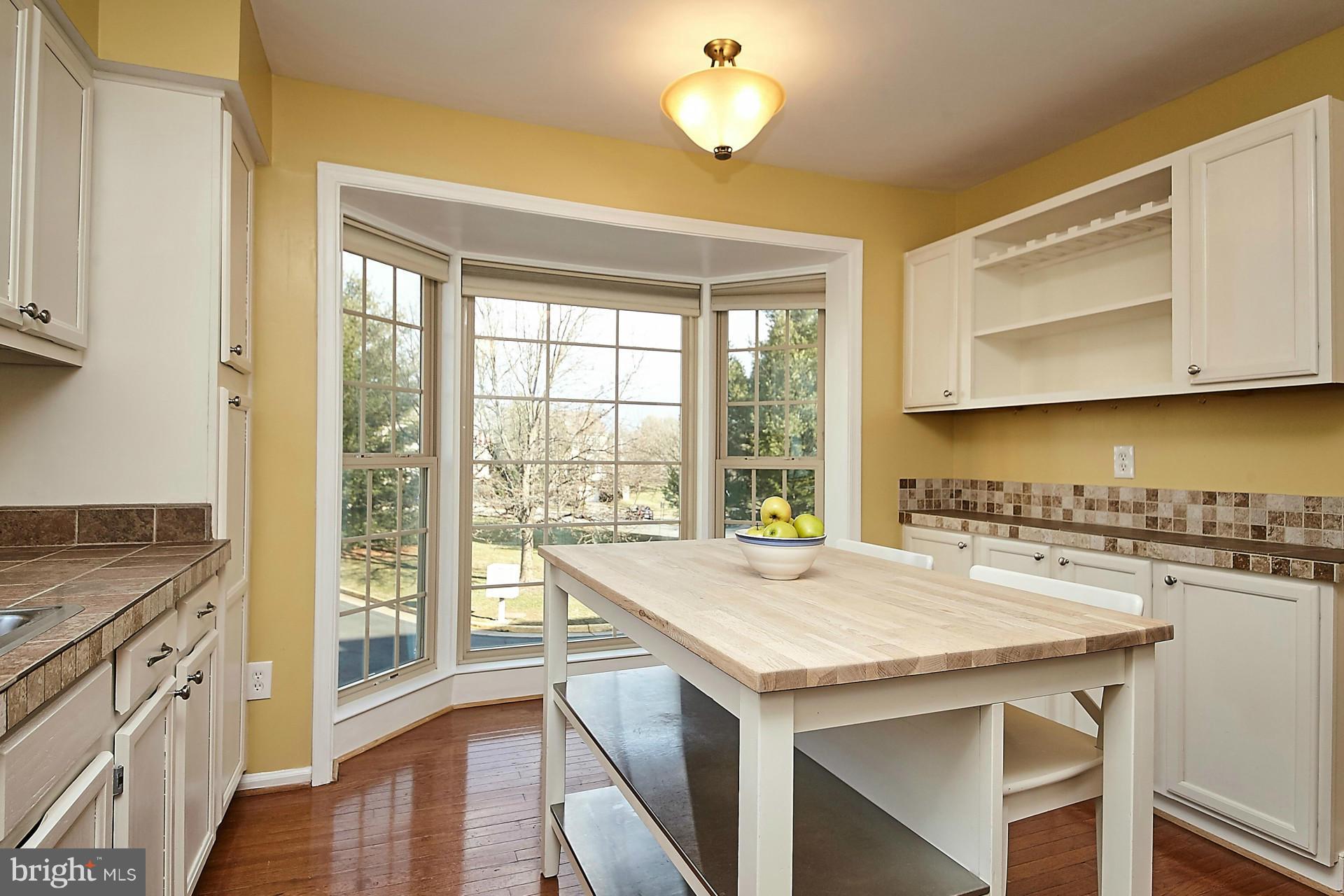 46814 Rabbitrun Terrace Sterling, VA 20164 - Photo 10 of 22 Kitchen