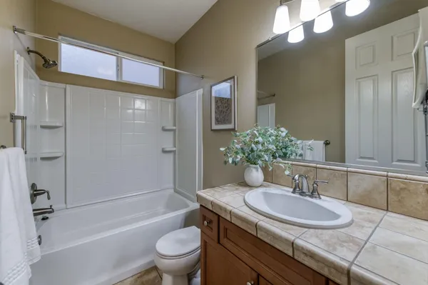 $549,000 | 10687 North Tea Party Lane, Fresno, CA 93730