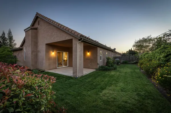 $549,000 | 10687 North Tea Party Lane, Fresno, CA 93730