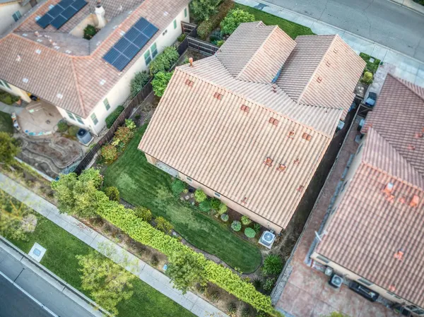 $549,000 | 10687 North Tea Party Lane, Fresno, CA 93730