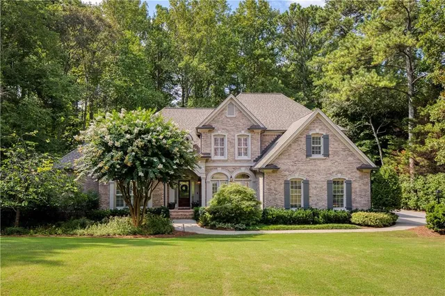 $1,200,000 | 711 Hallbrook Court, Alpharetta, GA 30004