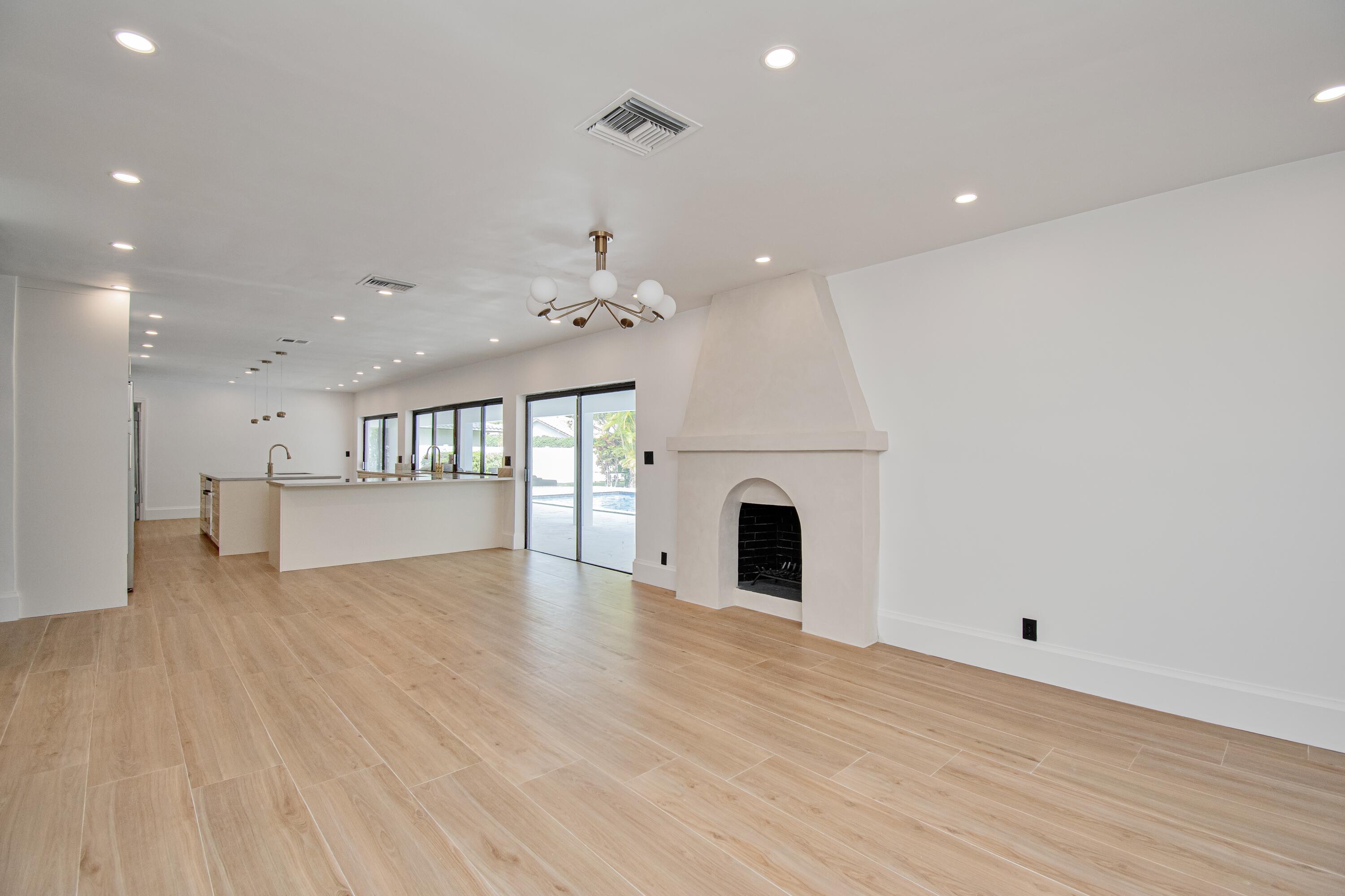 6761 South Grande Drive Boca Raton, FL 33433 - Photo 2 of 35 10