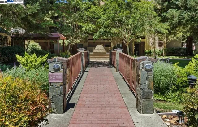 $449,000 | 1310 Walden Road, Unit 11, Walnut Creek, CA 94597