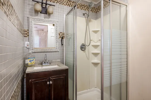 $334,900 | 1585 Charles Drive, Glendale Heights, IL 60139