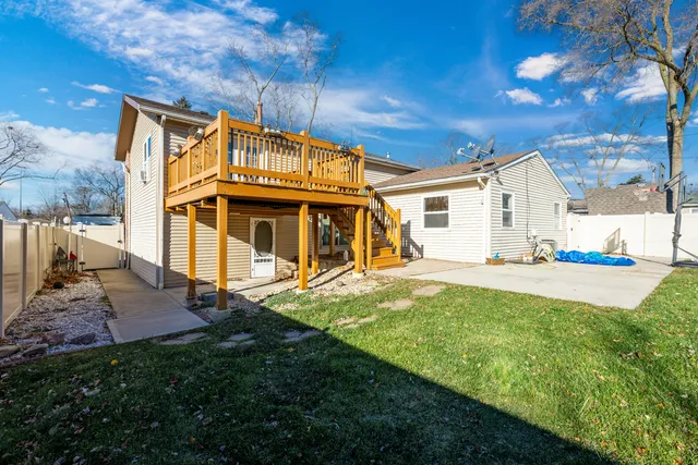 $334,900 | 1585 Charles Drive, Glendale Heights, IL 60139