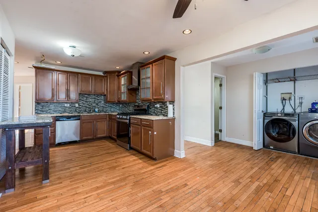 $334,900 | 1585 Charles Drive, Glendale Heights, IL 60139