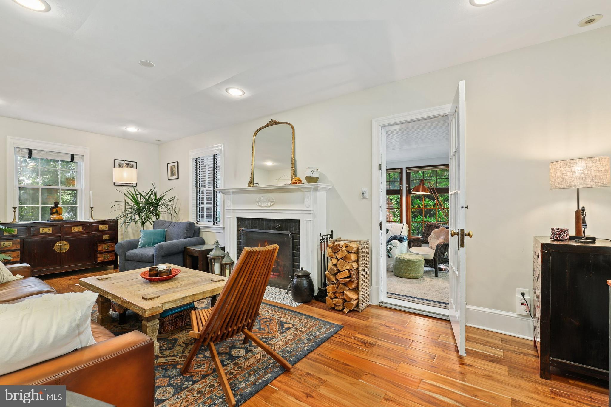 1616 North Glebe Road Arlington, VA 22207 - Photo 2 of 54