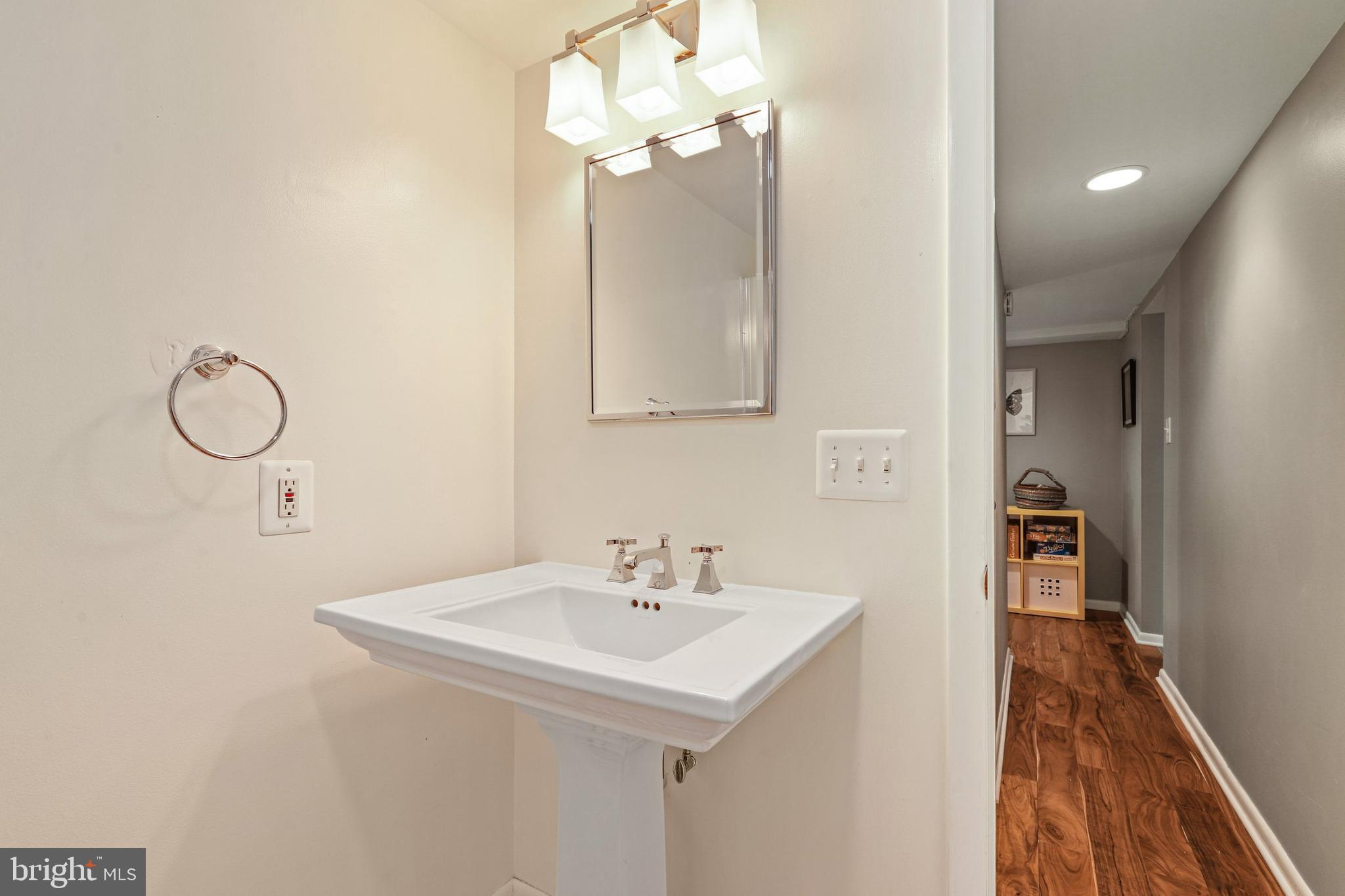 1616 North Glebe Road Arlington, VA 22207 - Photo 34 of 54