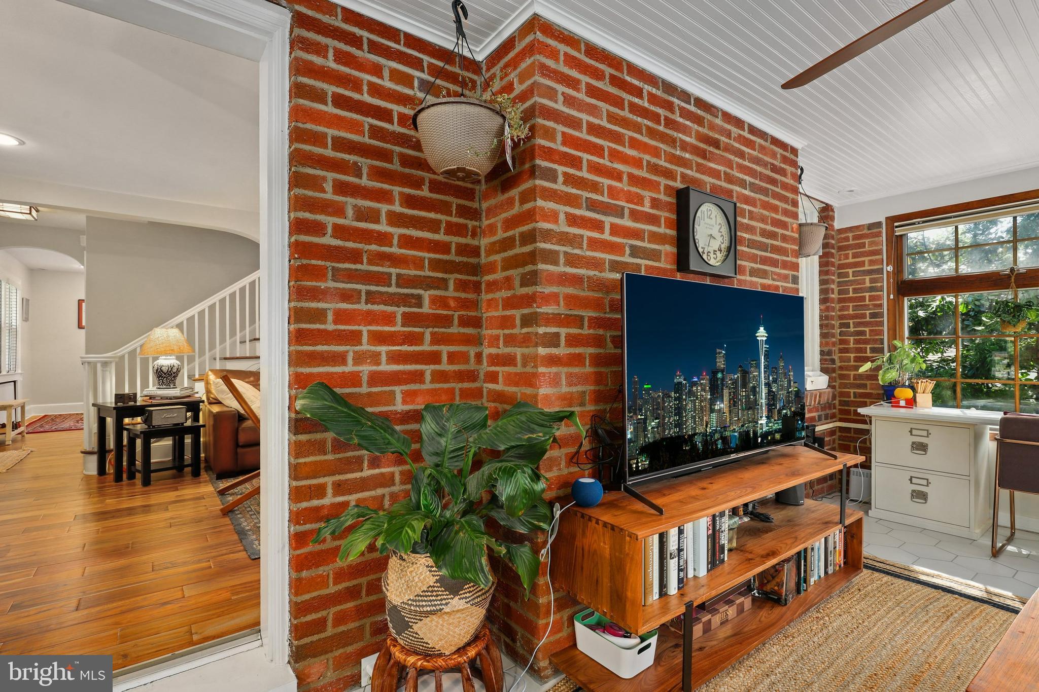 1616 North Glebe Road Arlington, VA 22207 - Photo 4 of 54