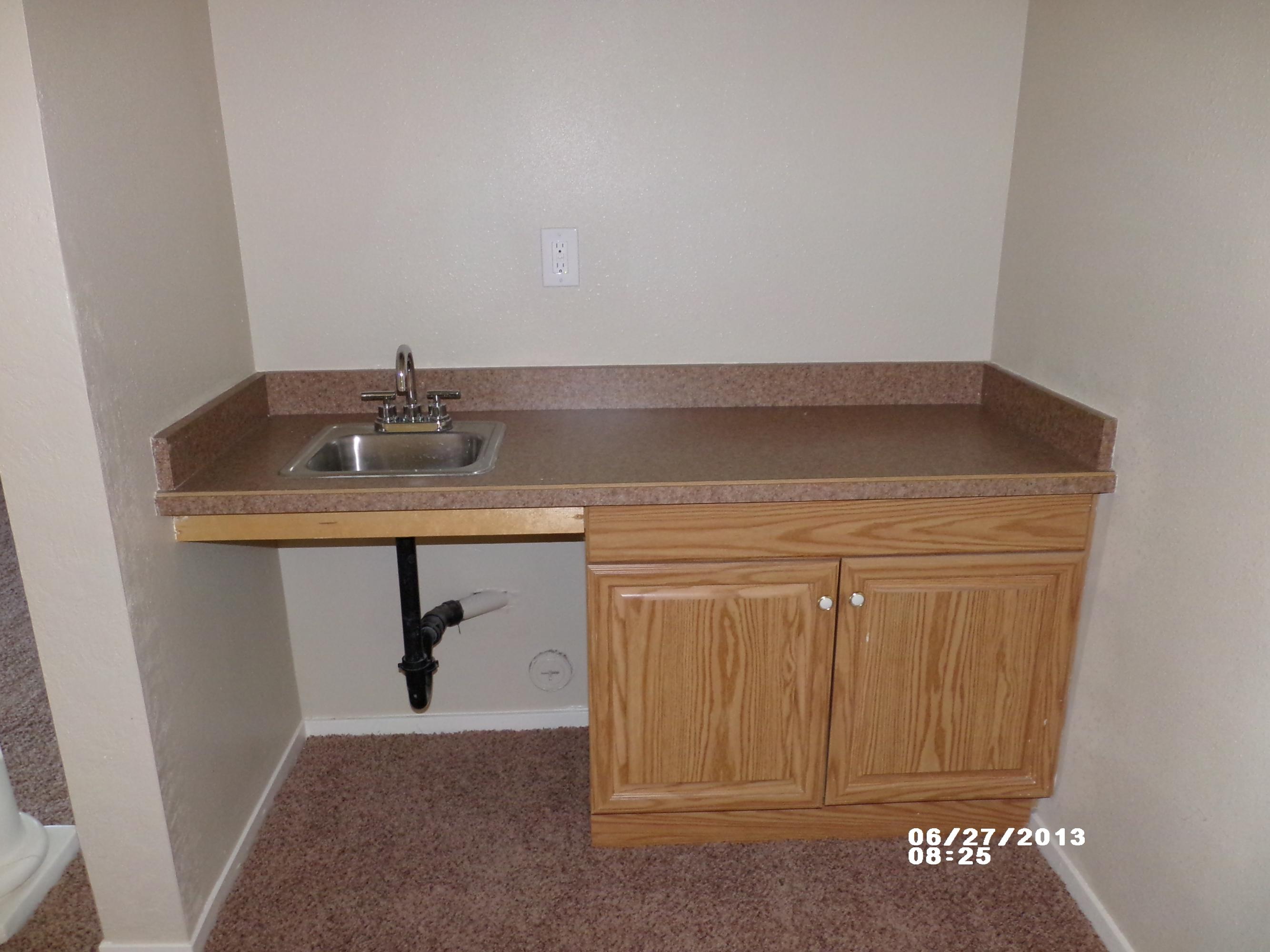 20695 Old Alturas Road Redding, CA 96003 - Photo 7 of 17 Wet Bar