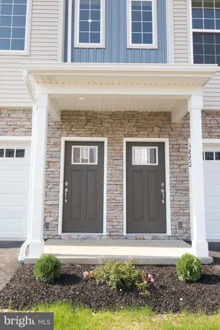 $2,195 | 1851 Shady Lane, Mechanicsburg, PA 17055