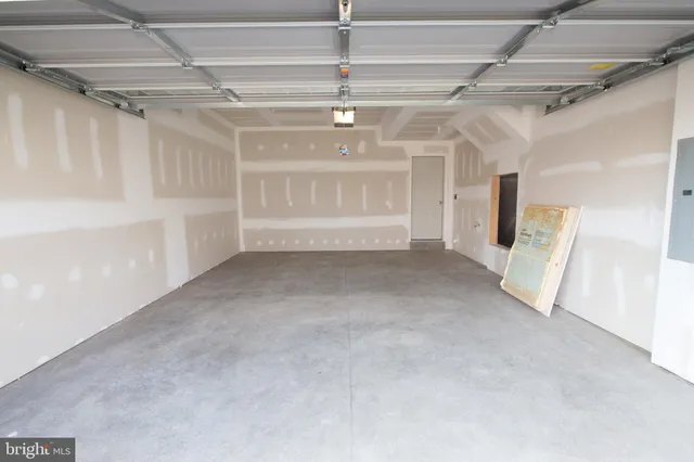 $2,195 | 1851 Shady Lane, Mechanicsburg, PA 17055