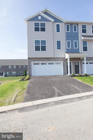 $2,195 | 1851 Shady Lane, Mechanicsburg, PA 17055