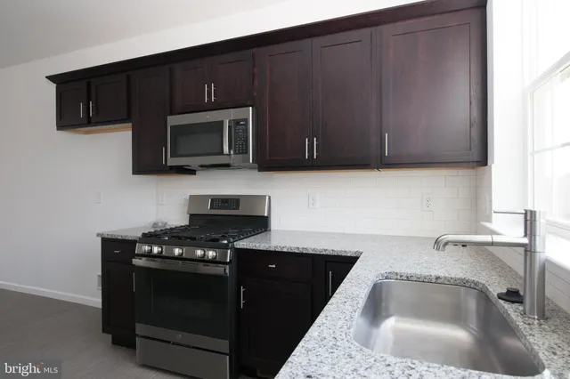 $2,195 | 1851 Shady Lane, Mechanicsburg, PA 17055