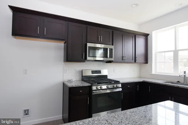 $2,195 | 1851 Shady Lane, Mechanicsburg, PA 17055