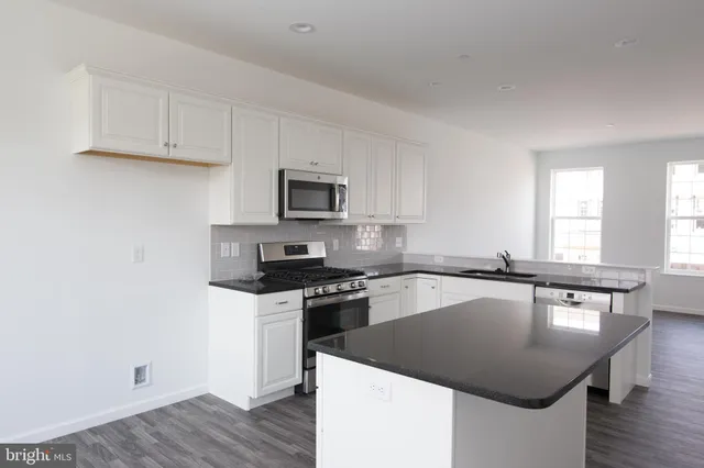 $2,195 | 1851 Shady Lane, Mechanicsburg, PA 17055