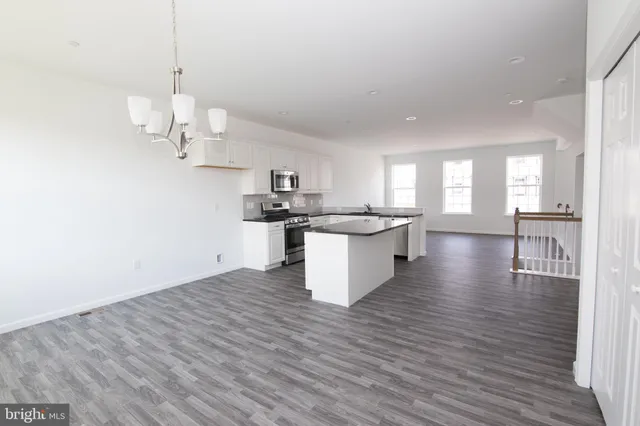 $2,195 | 1851 Shady Lane, Mechanicsburg, PA 17055