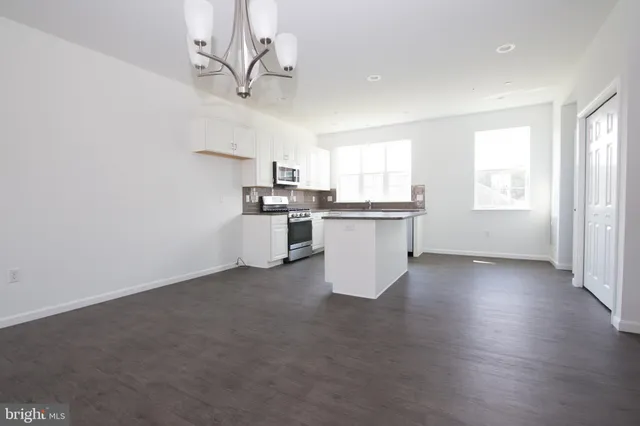 $2,195 | 1851 Shady Lane, Mechanicsburg, PA 17055