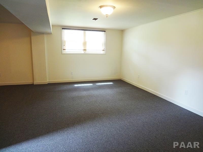 6240 North Hamilton Road Peoria, IL 61614 - Photo 20 of 33 Gallery Image 20
