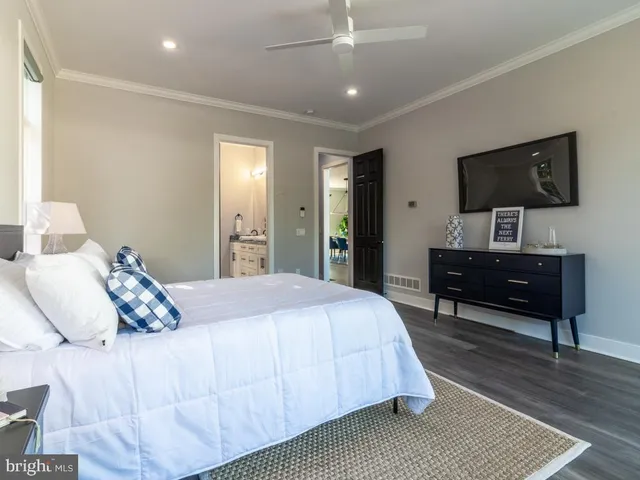 $1,975,000 | 30859 Edgewater Drive, Lewes, DE 19958