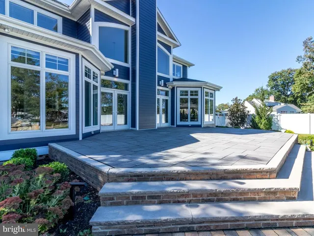 $1,975,000 | 30859 Edgewater Drive, Lewes, DE 19958