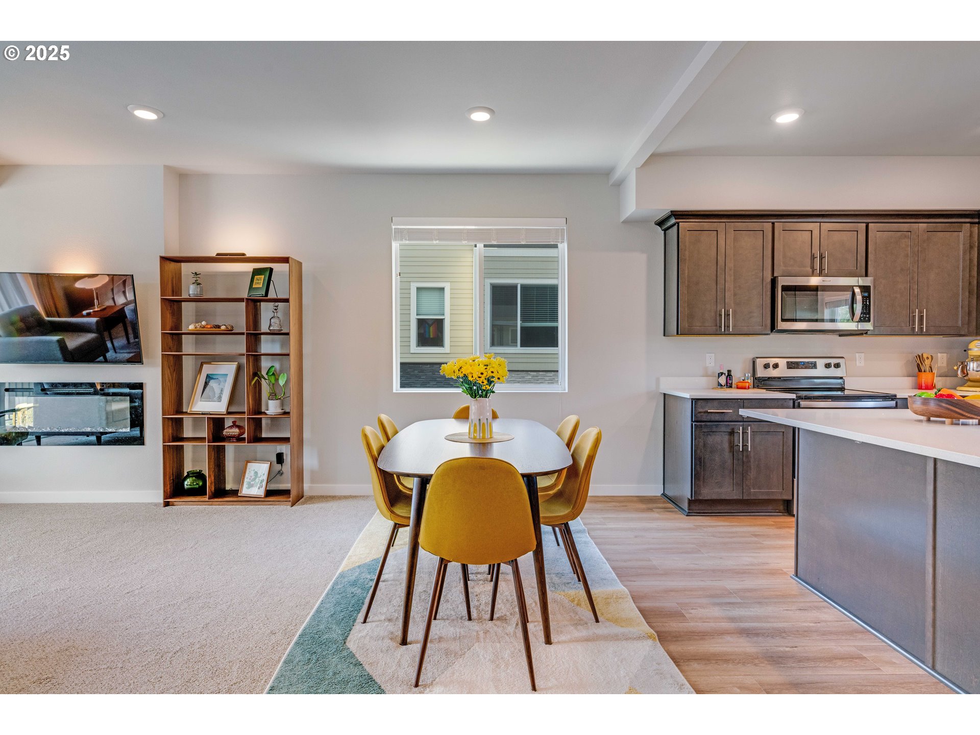 1484 North Steiwer Lane Newberg, OR 97132 - Photo 11 of 42