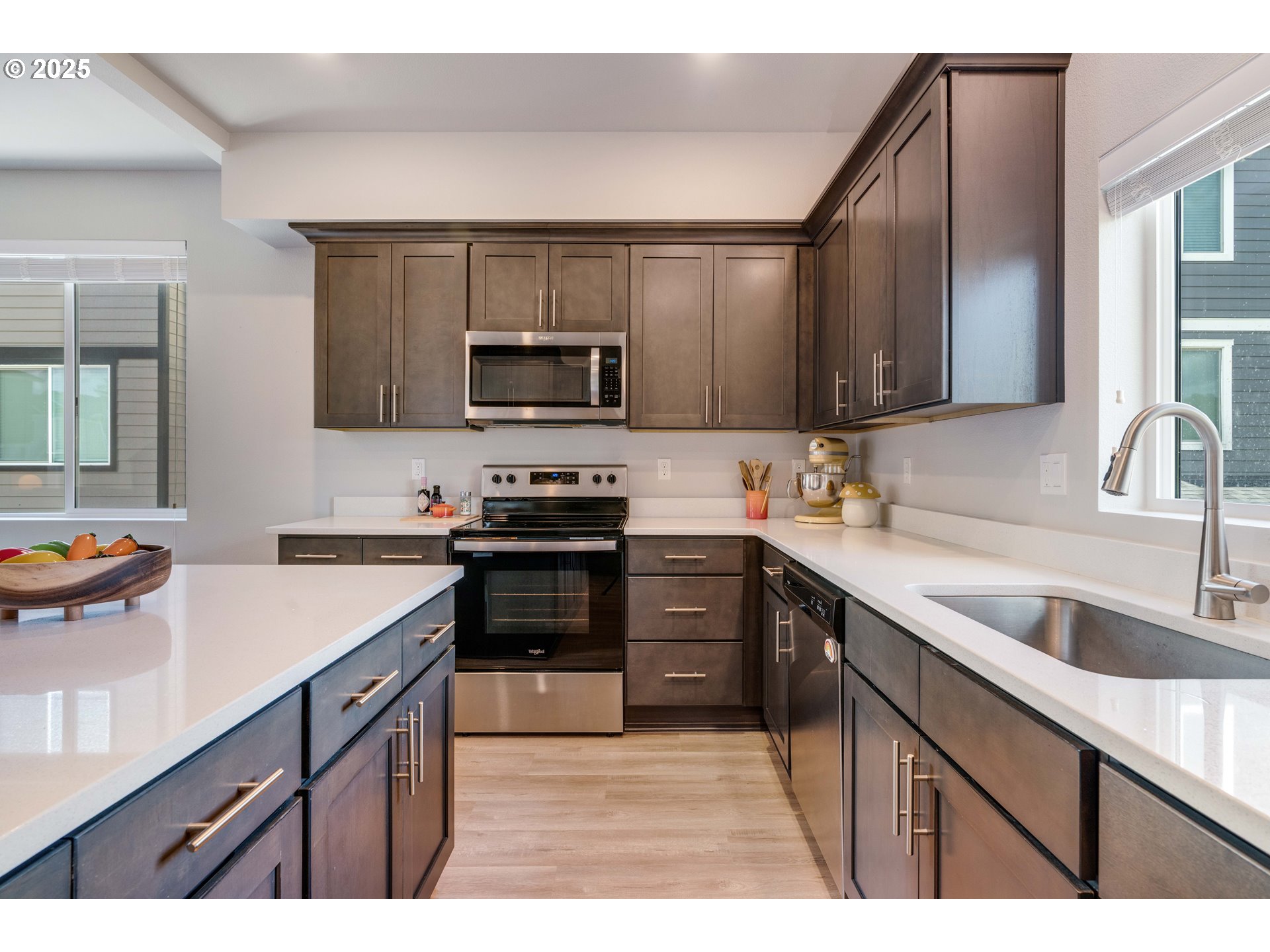 1484 North Steiwer Lane Newberg, OR 97132 - Photo 14 of 42