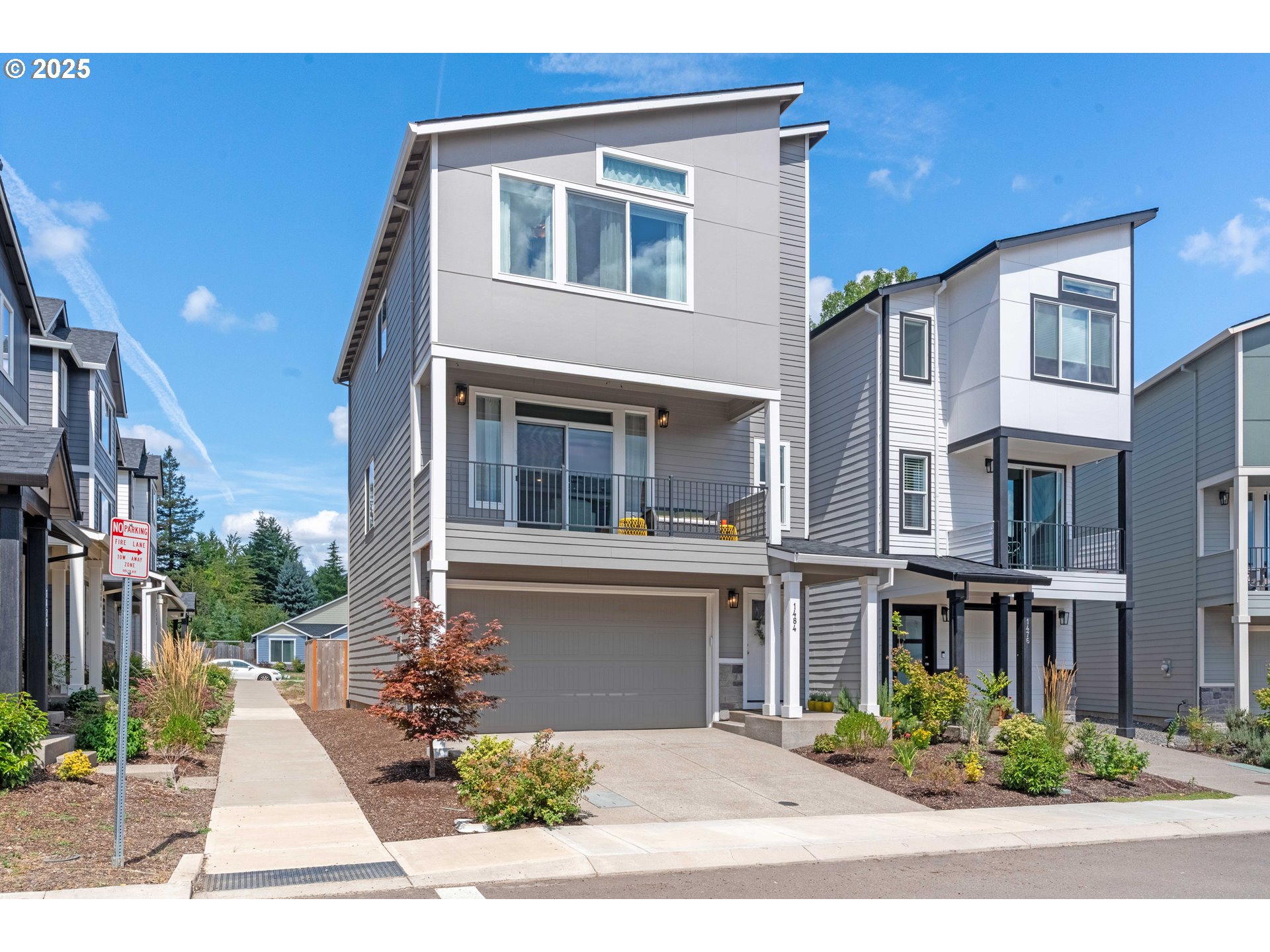 1484 North Steiwer Lane Newberg, OR 97132 - Photo 2 of 42