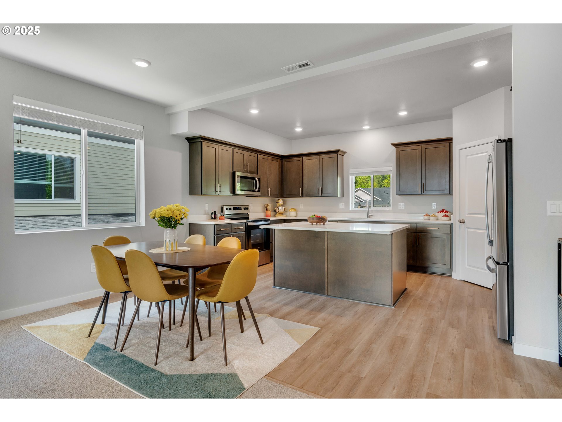 1484 North Steiwer Lane Newberg, OR 97132 - Photo 10 of 42