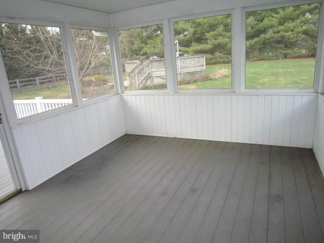 7940 Bennett Branch Road Mount Airy, MD 21771 - Photo 16 of 25 Enclosed deck