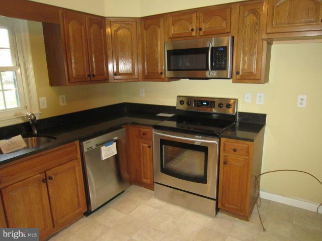 7940 Bennett Branch Road Mount Airy, MD 21771 - Photo 3 of 25 Kitchen