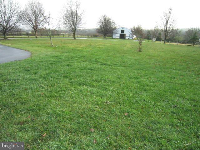 7940 Bennett Branch Road Mount Airy, MD 21771 - Photo 21 of 25 Front yard view