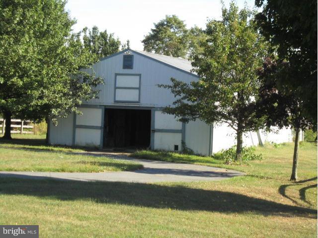 7940 Bennett Branch Road Mount Airy, MD 21771 - Photo 24 of 25 10 stall barn