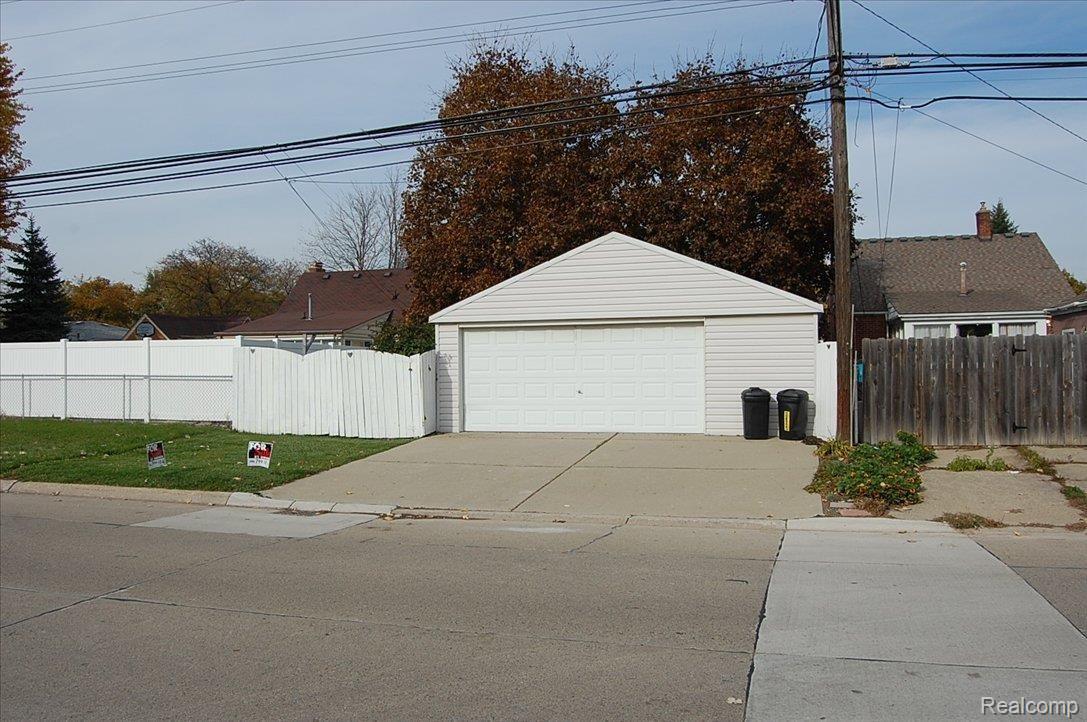 8416 Harding Street Center Line, MI 48015 - Photo 21 of 22 22