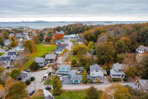 $689,000 | 5 Telegraph Avenue, Hull, MA 02045