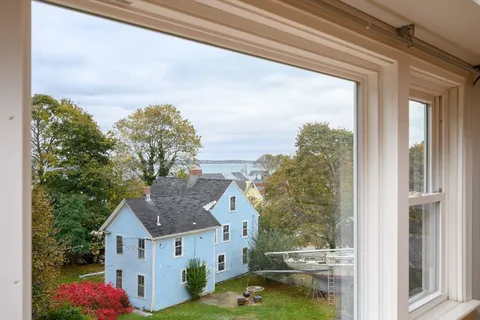 $689,000 | 5 Telegraph Avenue, Hull, MA 02045