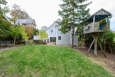 $689,000 | 5 Telegraph Avenue, Hull, MA 02045