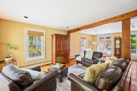 $689,000 | 5 Telegraph Avenue, Hull, MA 02045