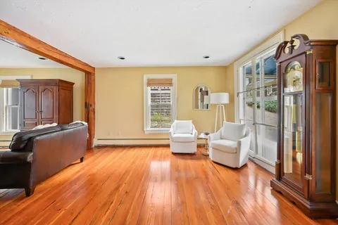 $689,000 | 5 Telegraph Avenue, Hull, MA 02045