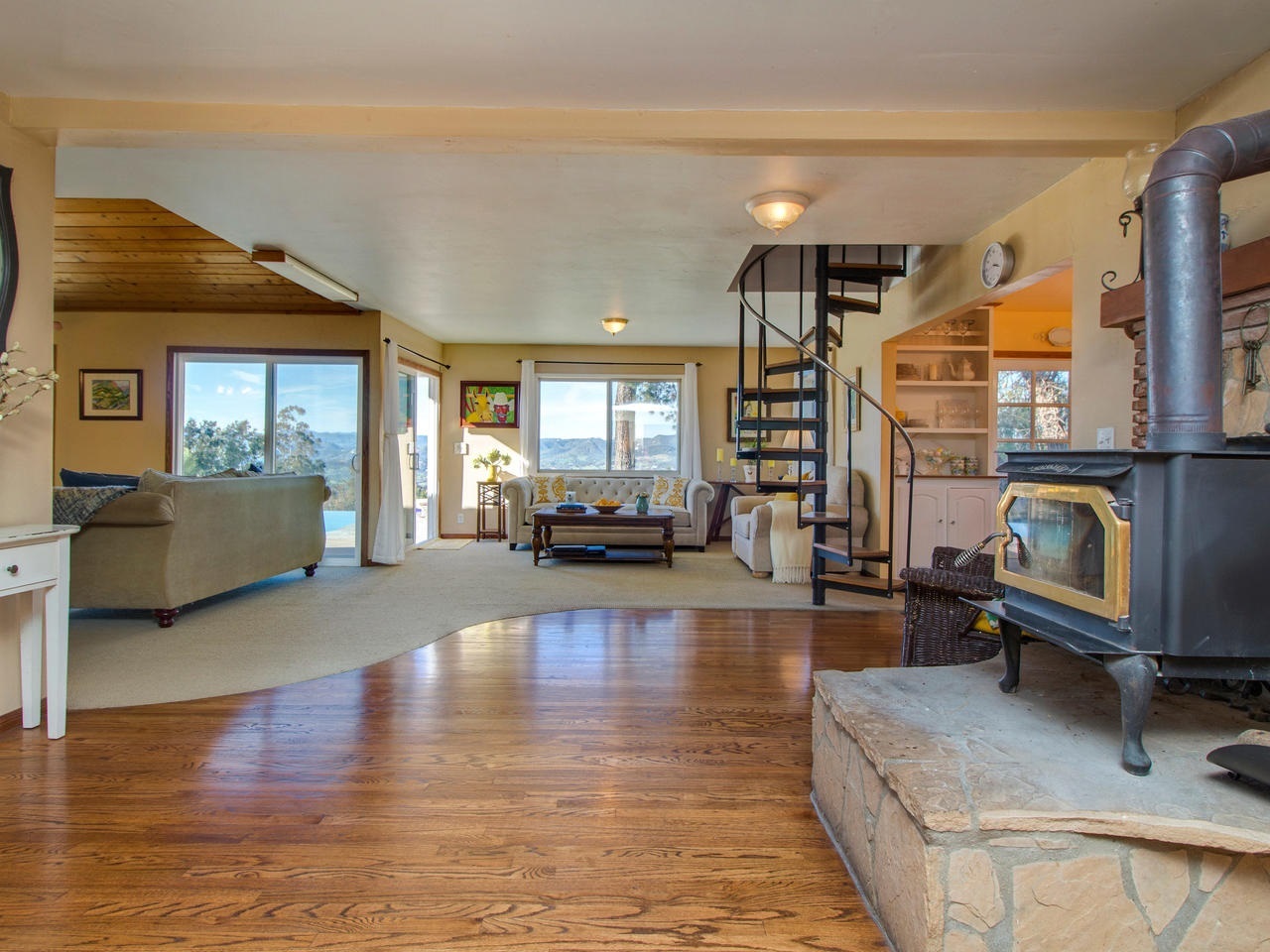 2204 East Mission Road Fallbrook, CA 92028 - Photo 4 of 25