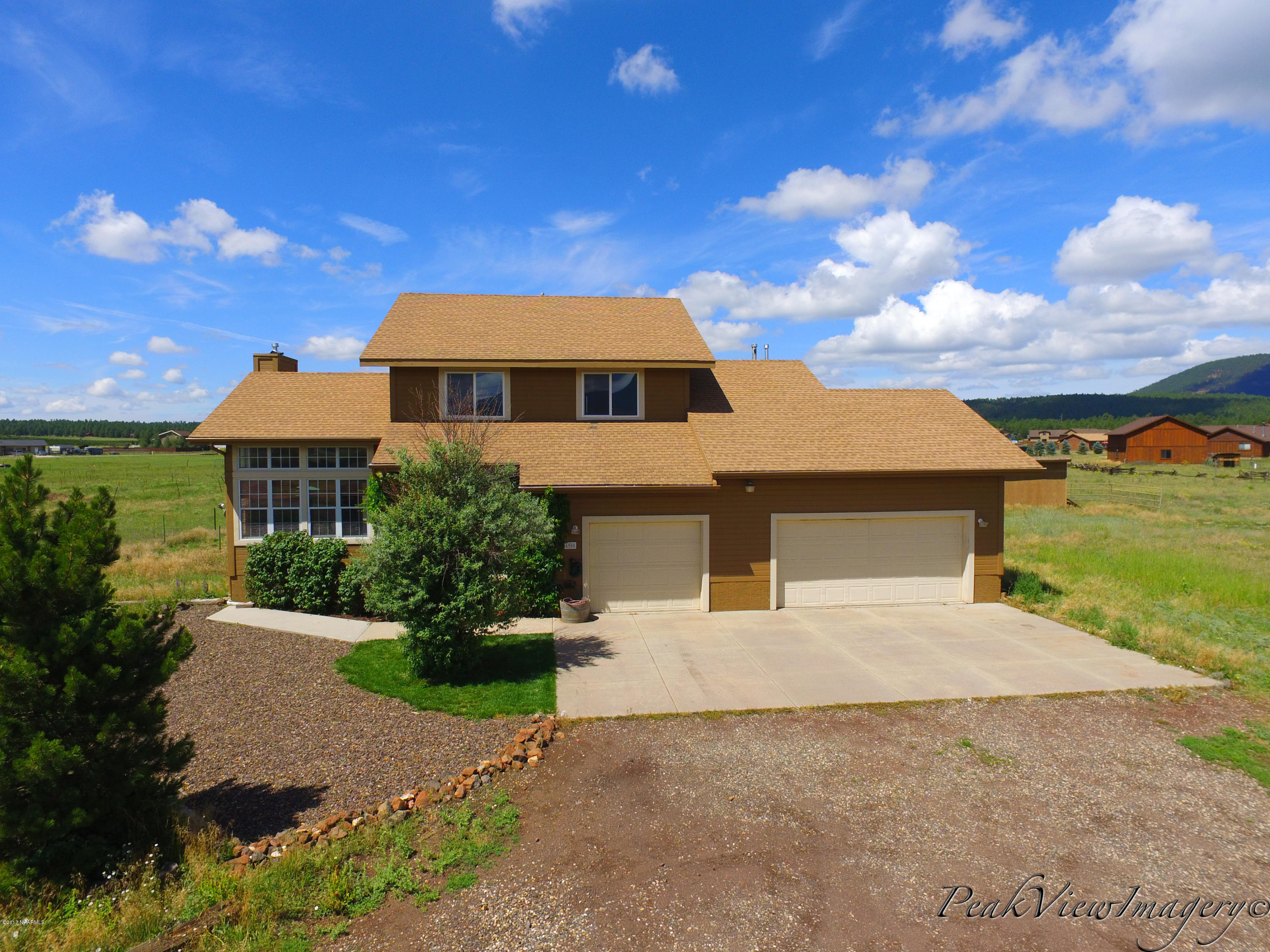 6905 North Bader Road Flagstaff, AZ 86001 - Photo 1 of 30 Aerial front