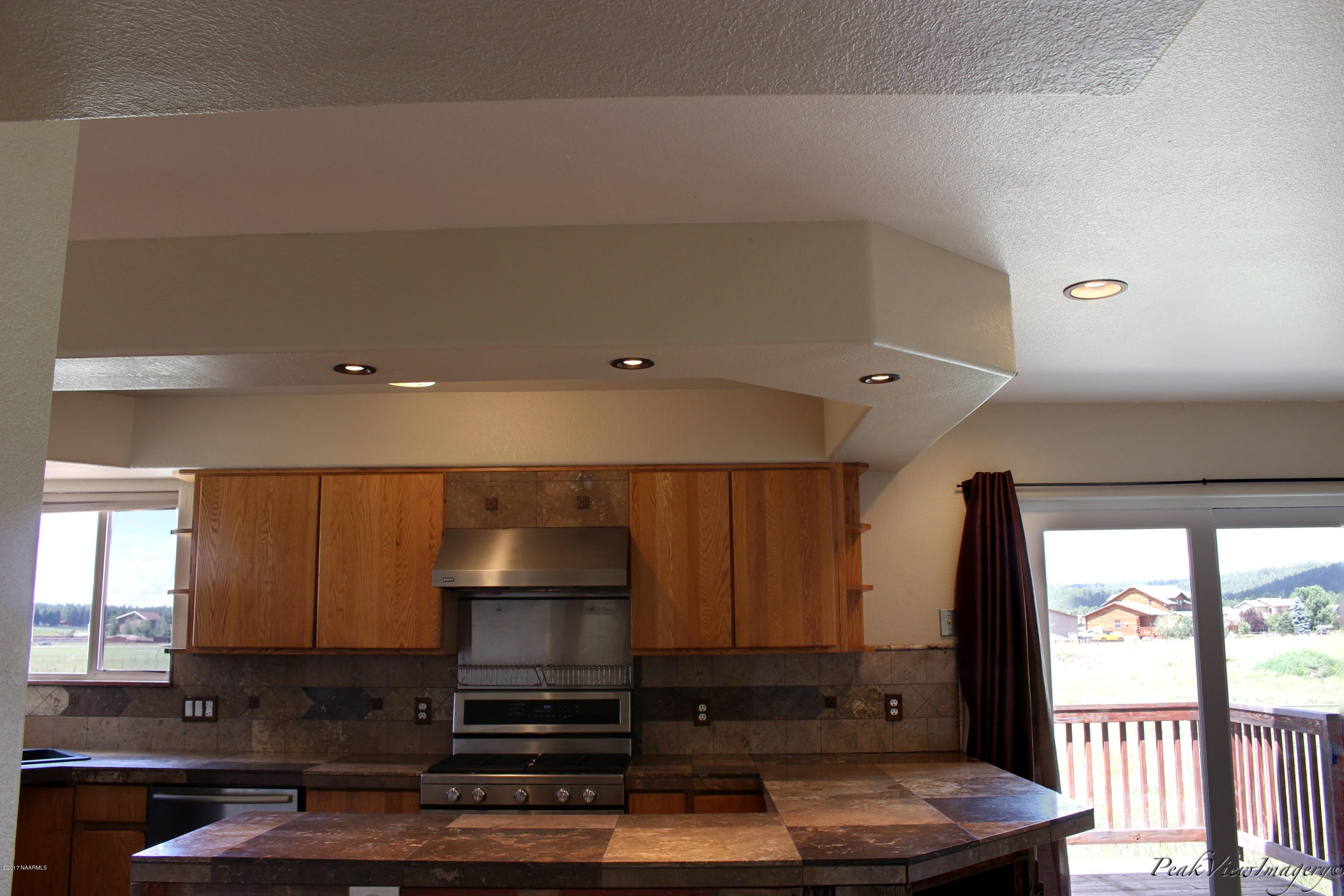 6905 North Bader Road Flagstaff, AZ 86001 - Photo 12 of 30 Kitchen 01