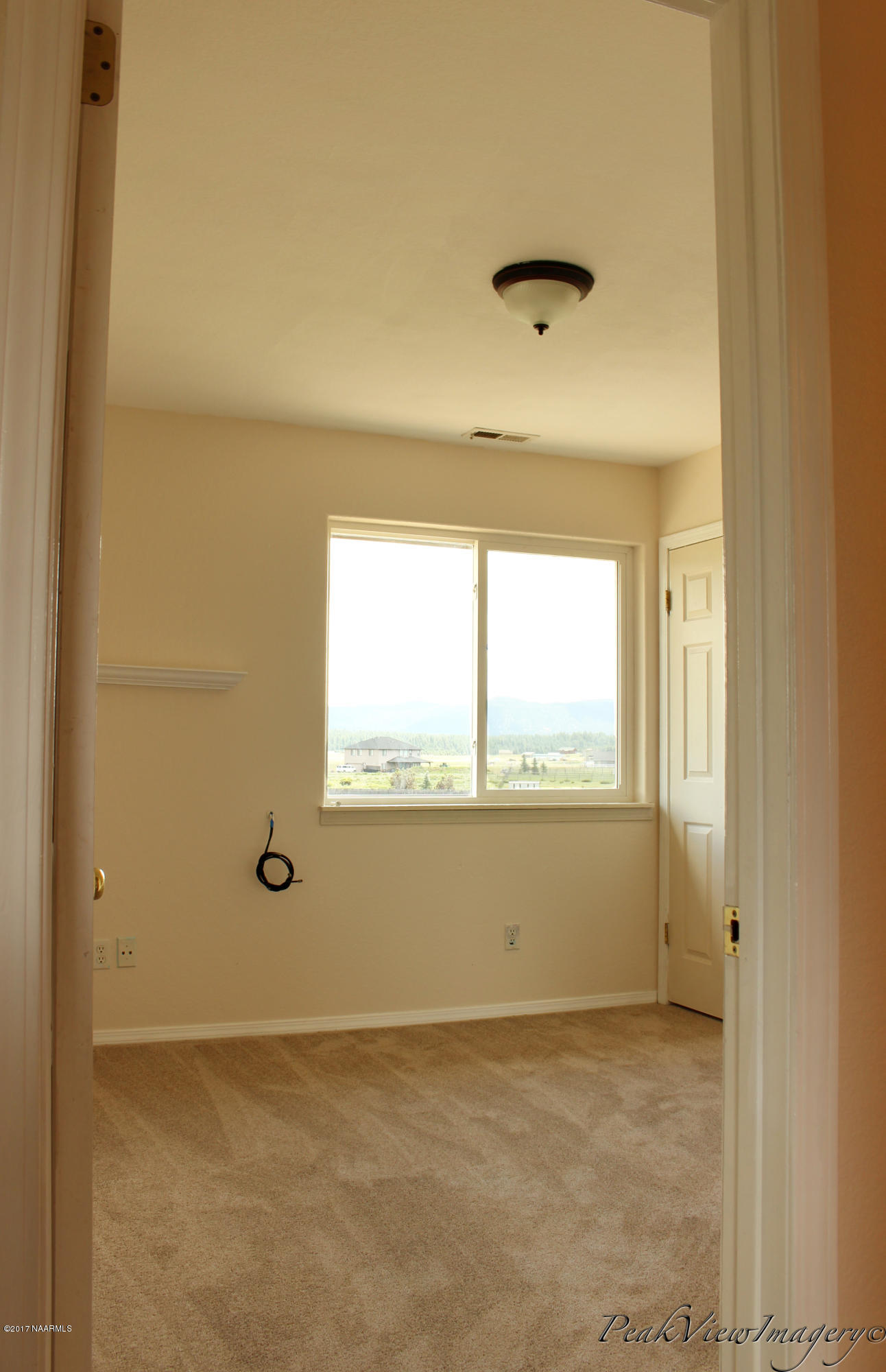 6905 North Bader Road Flagstaff, AZ 86001 - Photo 17 of 30 Bedroom 1.photo