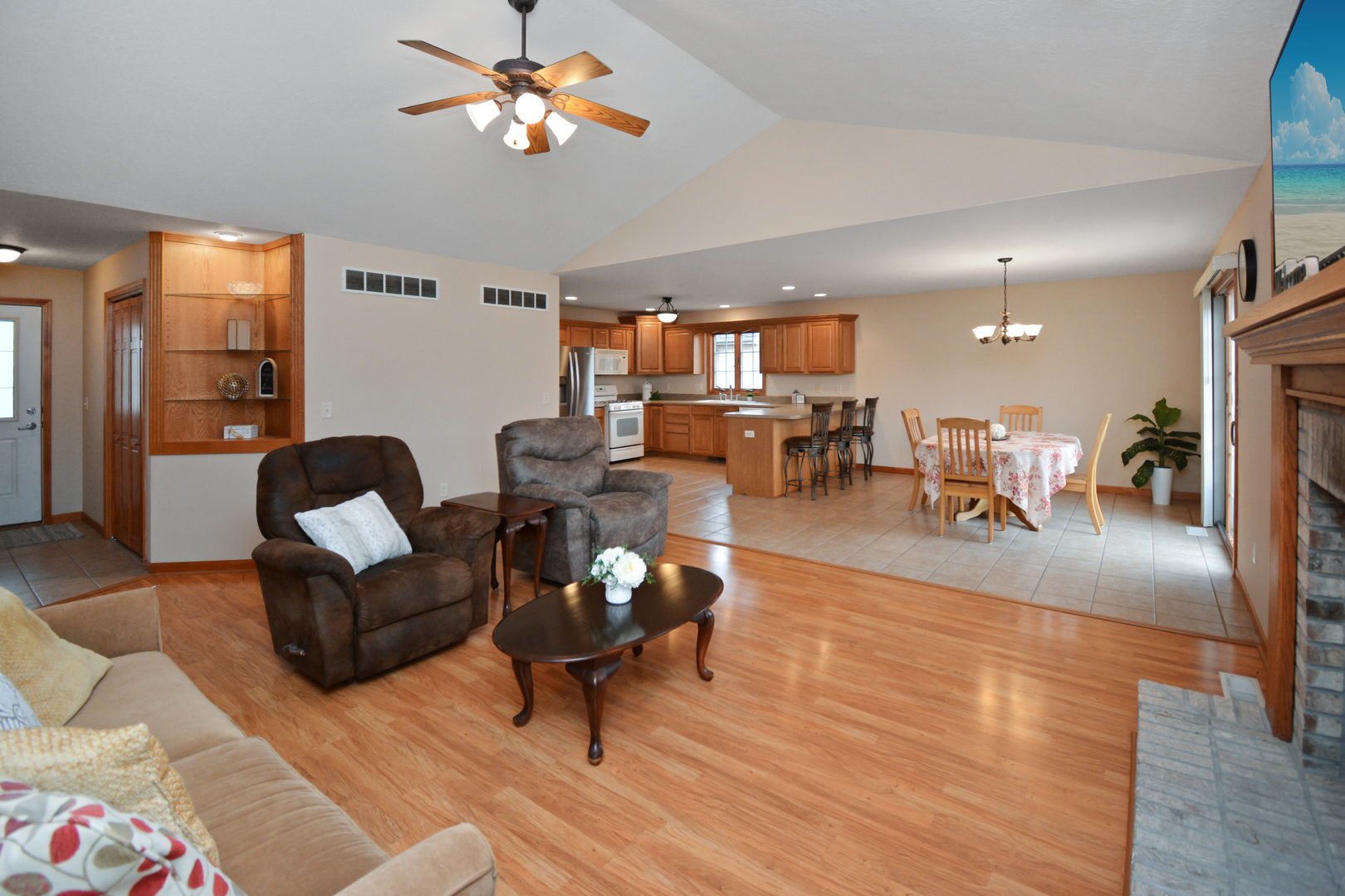 2884 Bear Claw Street Normal, IL 61761 - Photo 6 of 62