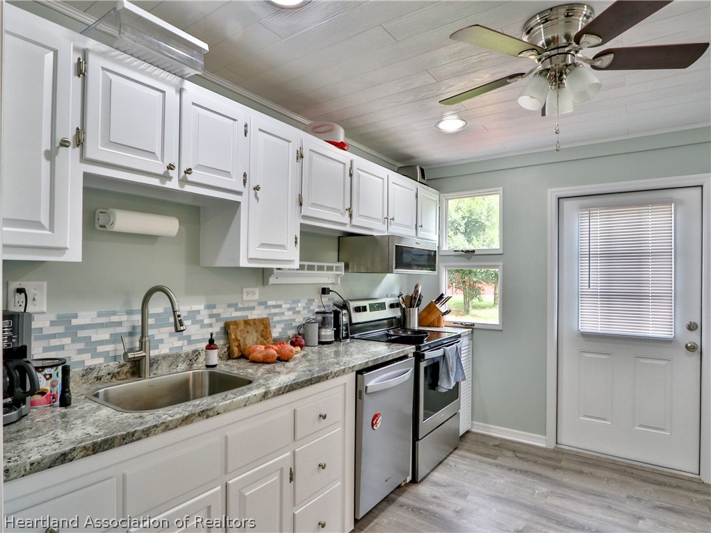 5751 Wolf Road Sebring, FL 33875 - Photo 9 of 21 Gallery Image 9