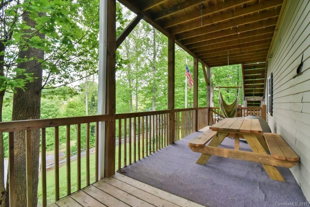 32 Smoke Tree Road Candler, NC 28715 - Photo 6 of 24 Gallery Image 6