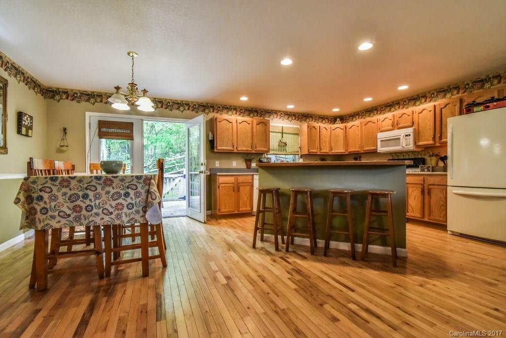 32 Smoke Tree Road Candler, NC 28715 - Photo 10 of 24 Gallery Image 10