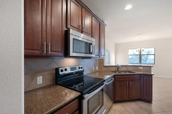 $1,900 | 1117 Grande Mesa Drive, Georgetown, TX 78626