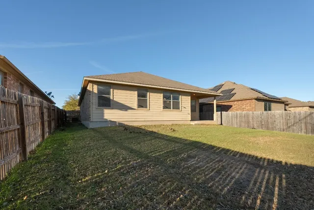 $1,900 | 1117 Grande Mesa Drive, Georgetown, TX 78626