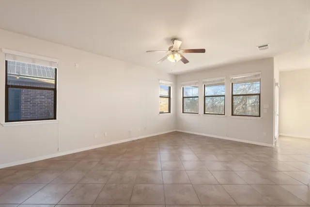 $1,900 | 1117 Grande Mesa Drive, Georgetown, TX 78626